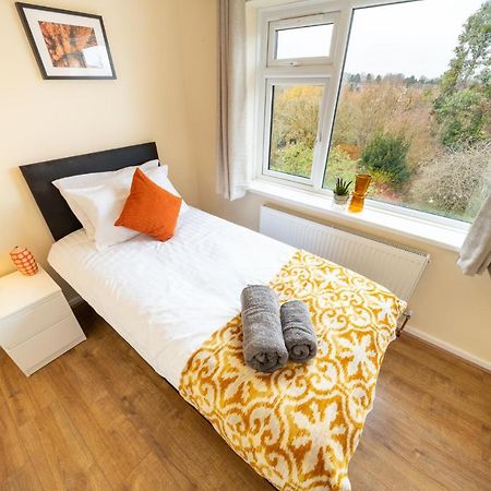 Pierocks Carver Entire House, Hot Tub & Wifi High Wycombe Exterior photo